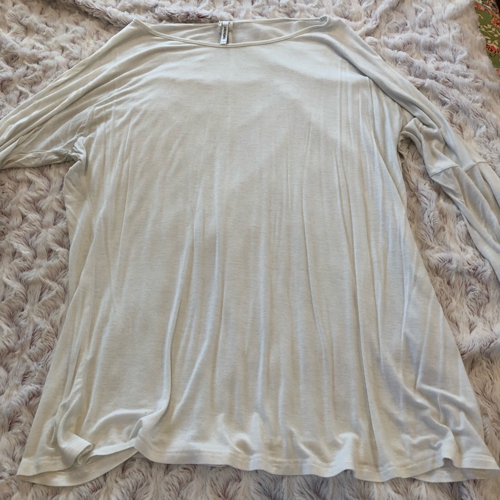 White piko style top